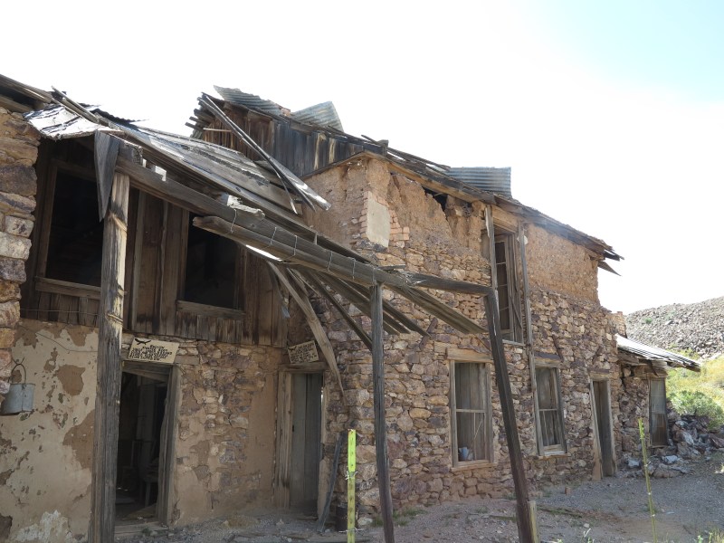 an old stone building